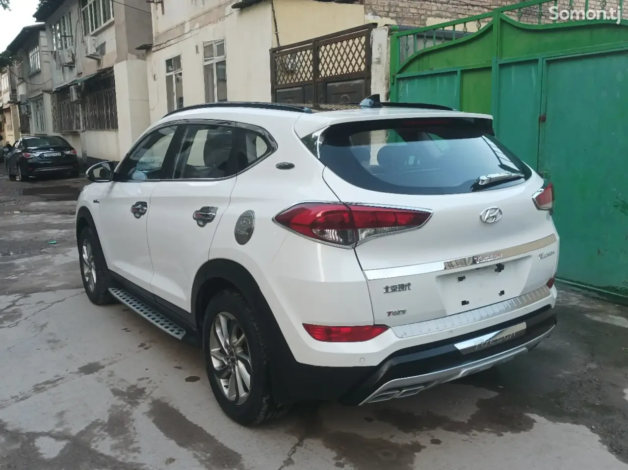 Hyundai Tucson 2017 · 1.6 AT