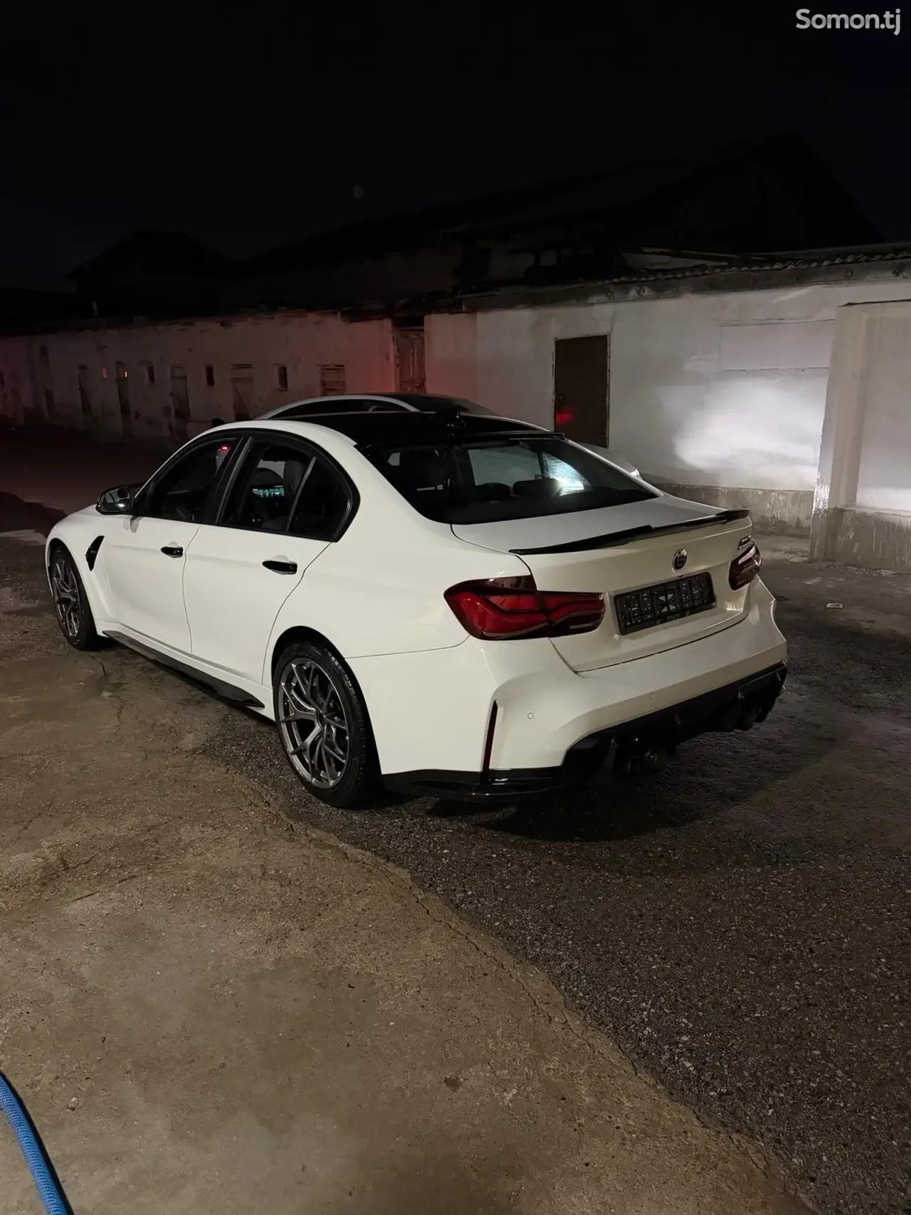 BMW 3 series 2016 · 2.0 AT