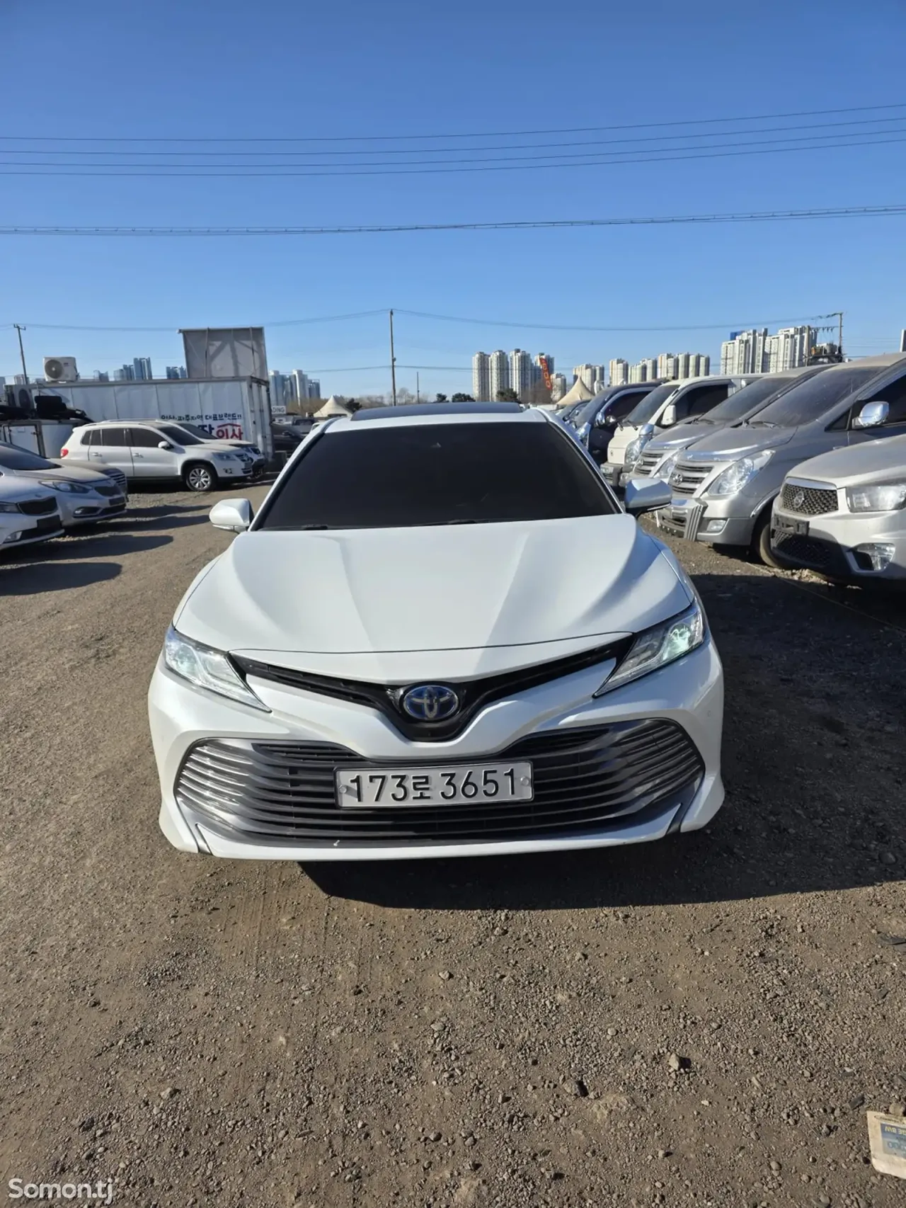 Toyota Camry 2019 · 2.5 AT
