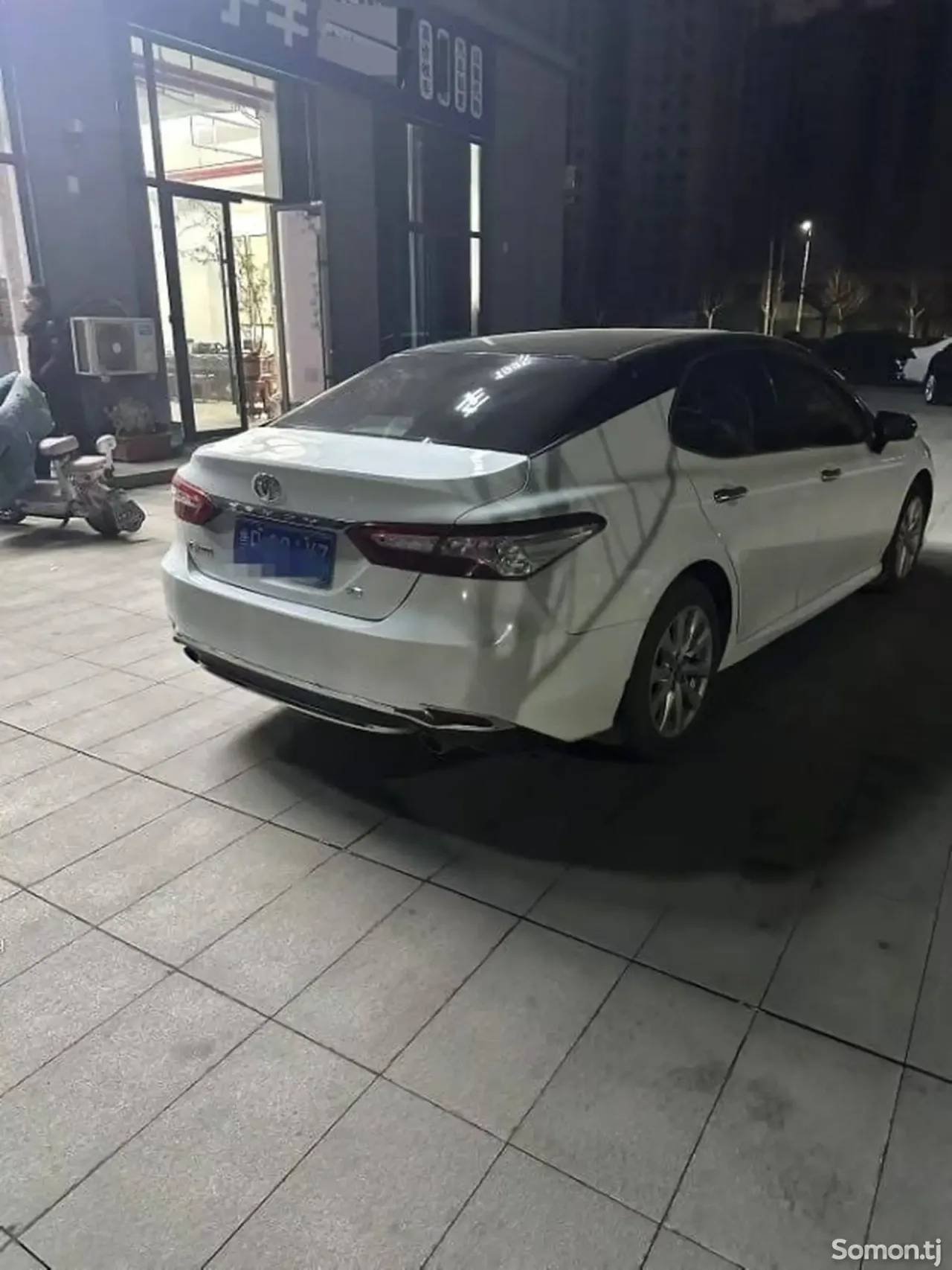 Toyota Camry 2019 · 2.0 AT