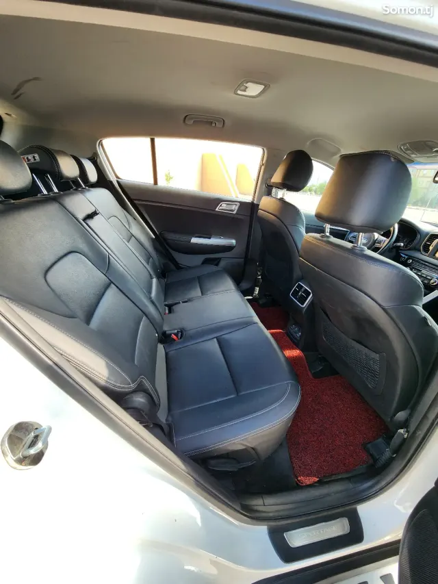 Kia Sportage 2015 · 1.7 AT