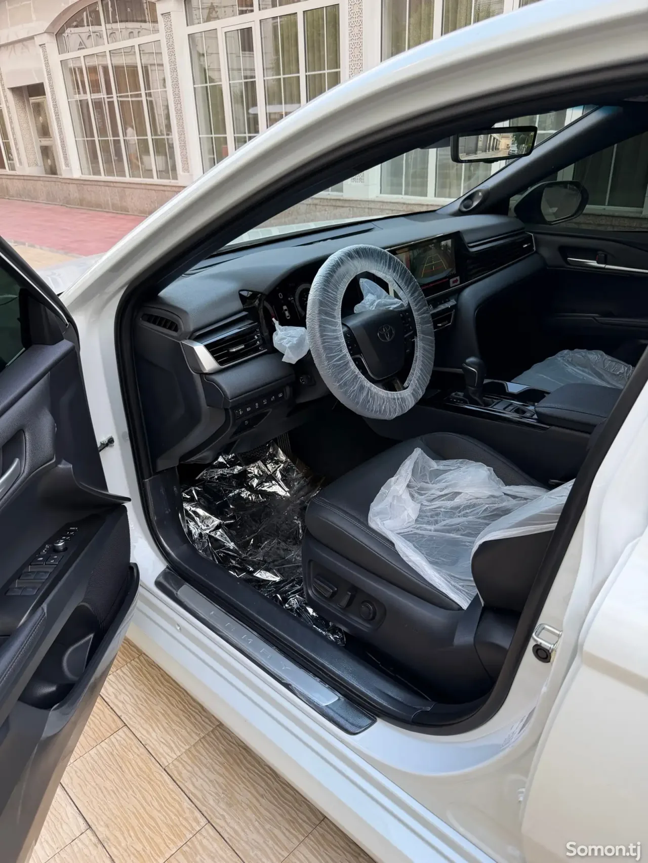 Toyota Camry 2025 · 2.5 AT