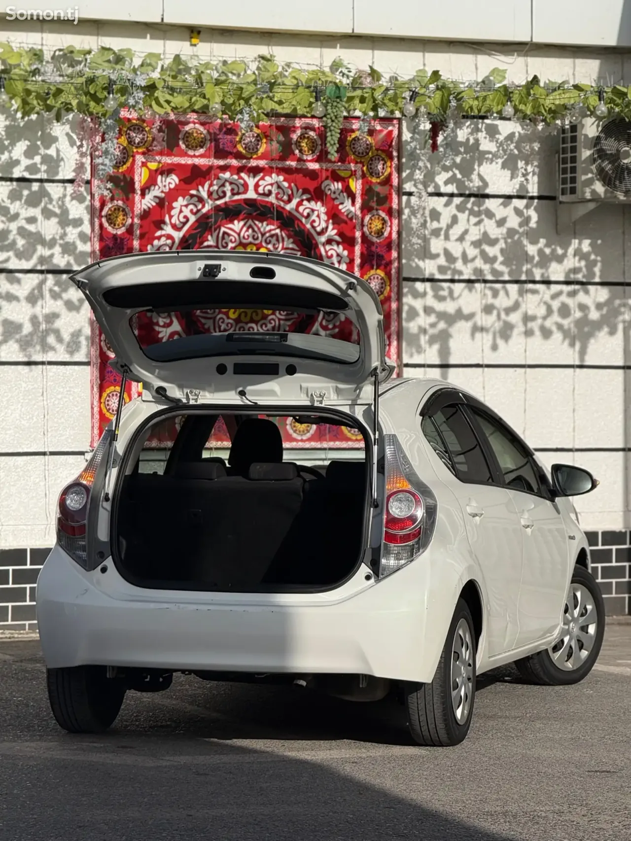 Toyota Aqua 2014 · 1.5 AT