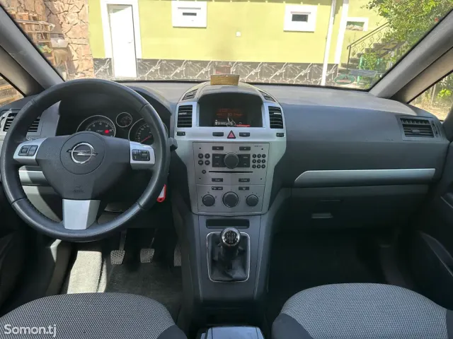 Opel Zafira 2014 · 1.8 MT