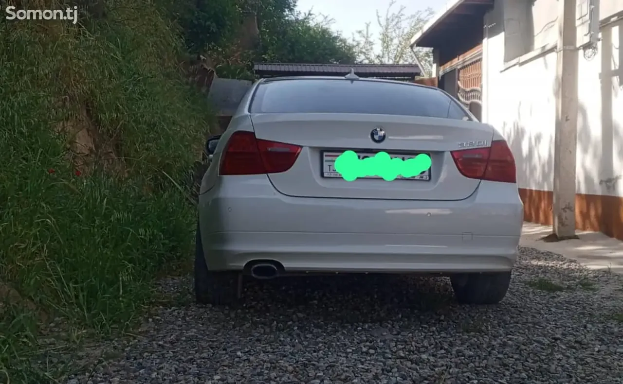 BMW 3 series 2010 · 2.0 AT