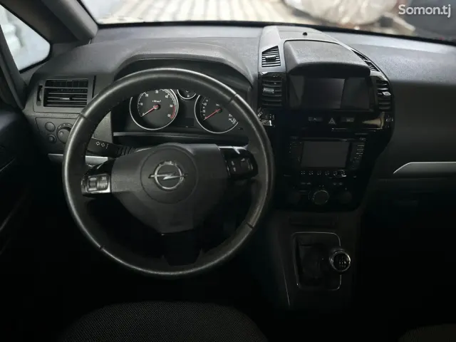 Opel Zafira 2014 · 1.7 MT