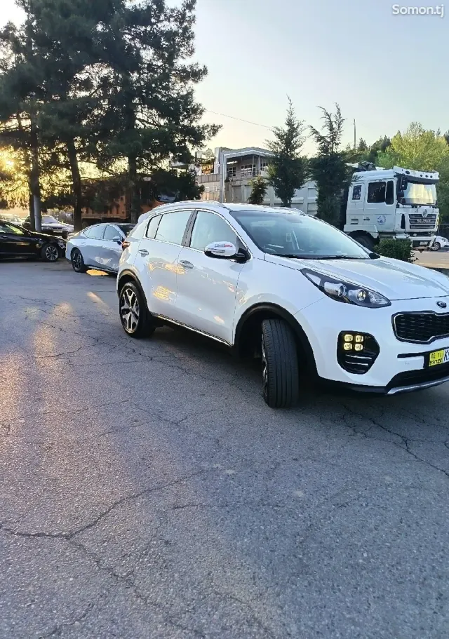 Kia Sportage 2016 · 2.0 AT