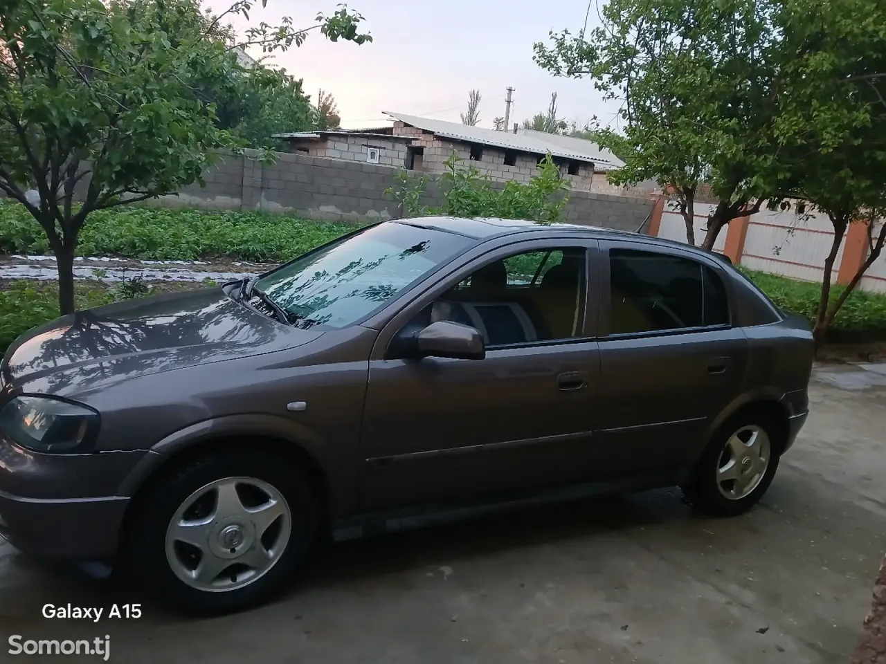 Opel Astra G 1998 · 1.6 MT