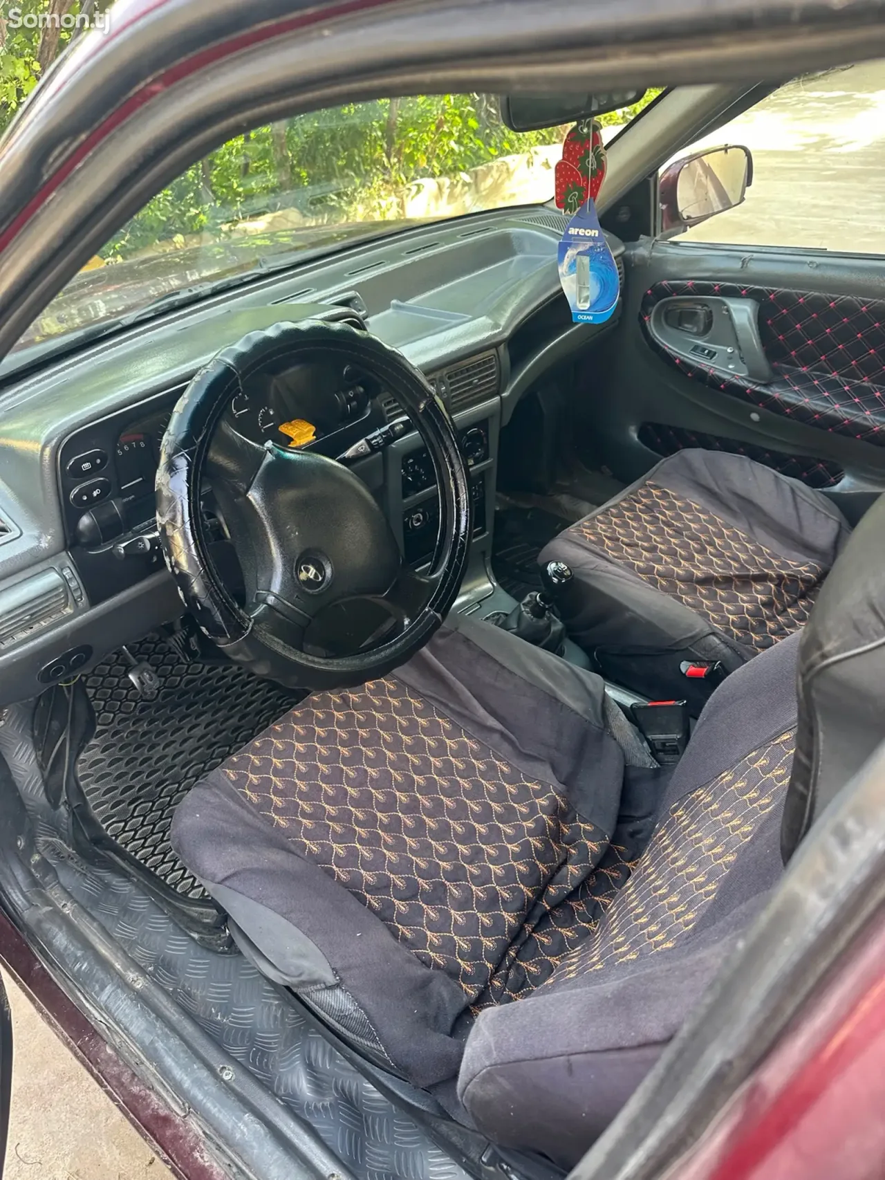 Daewoo Nexia 1995 · 1.6 MT