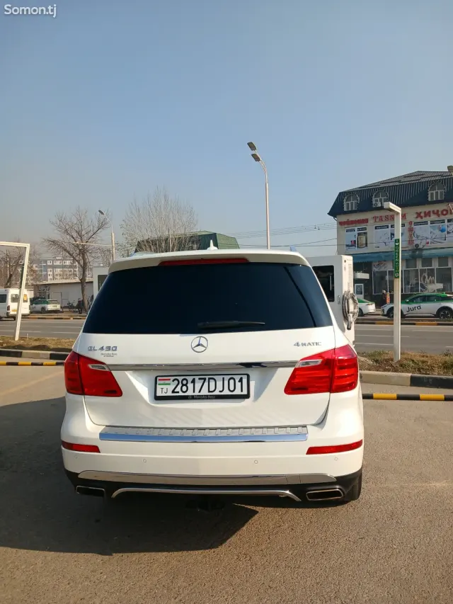 Mercedes-Benz GL class 2015 · 3.5 AT