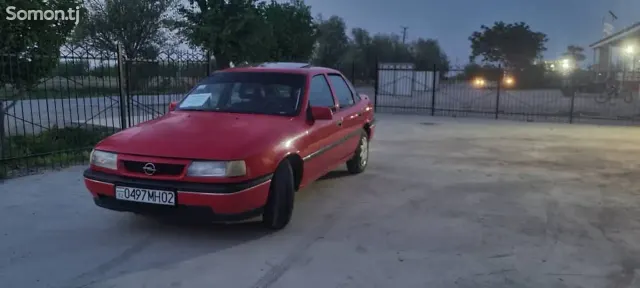 Opel Vectra A 1995 · 1.6 MT