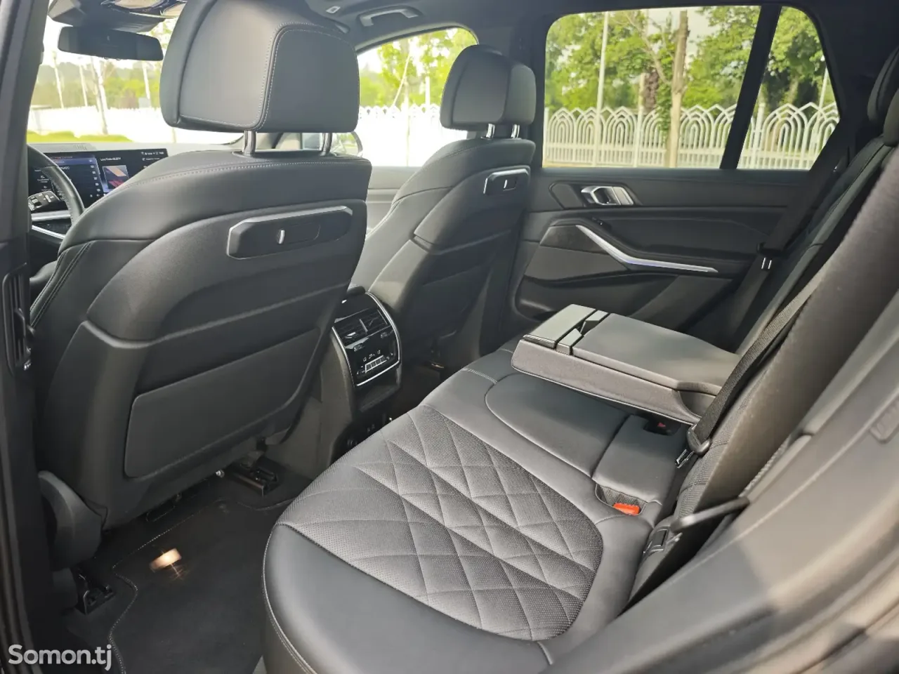 BMW X5 2024 · 4.0 AT