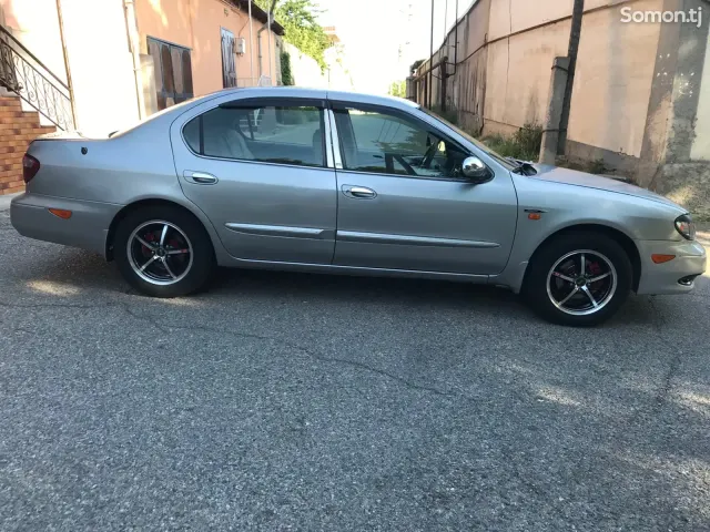 Nissan Maxima 2004 · 3.0 MT