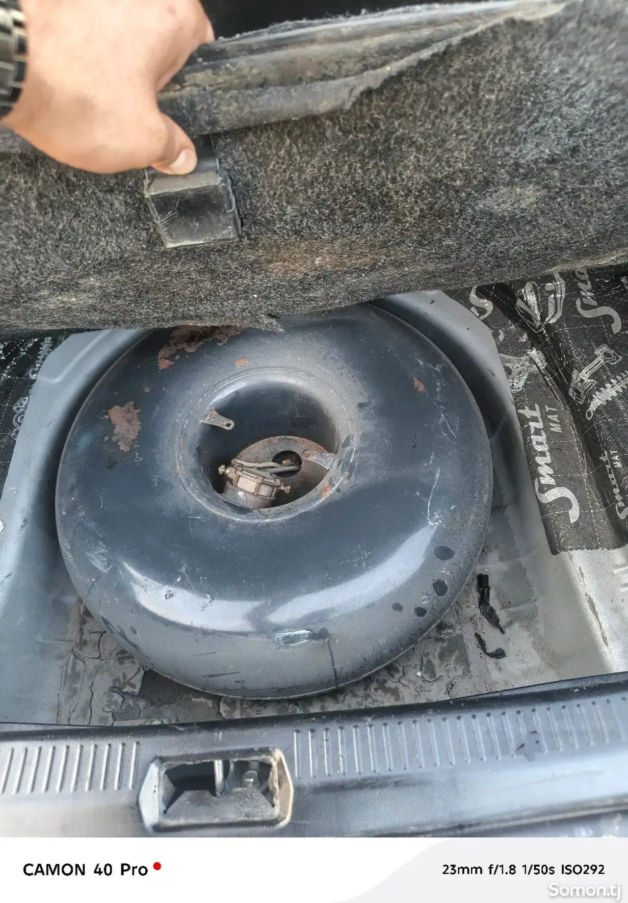 Toyota Camry 2011 · 2.4 AT