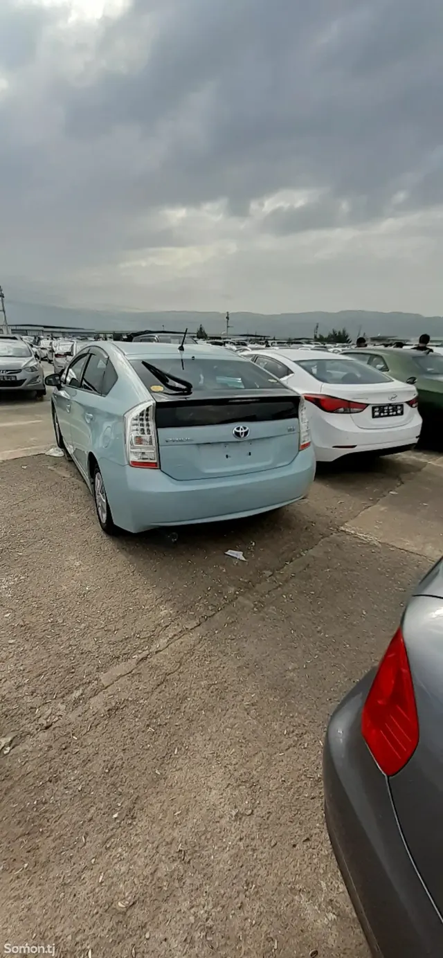 Toyota Prius 2010 · 1.8 AT