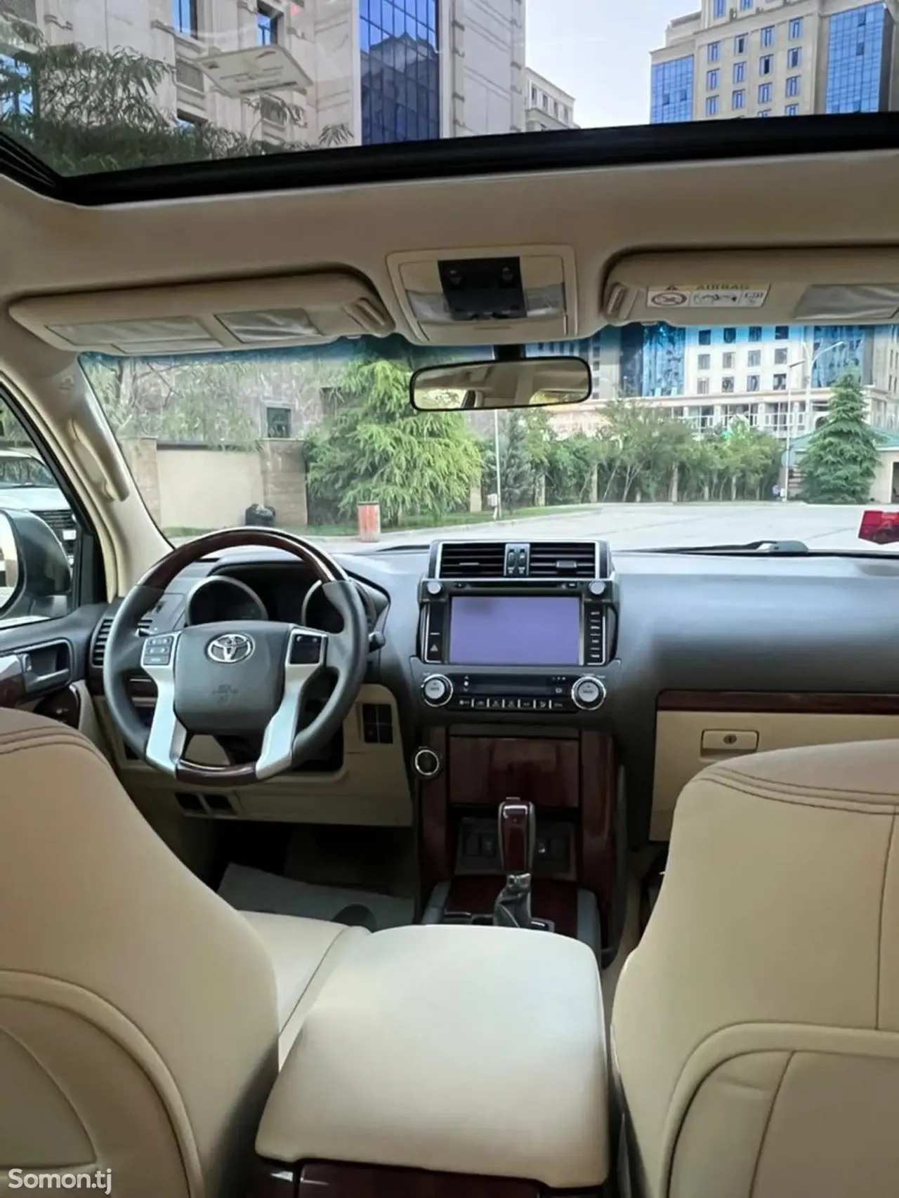 Toyota Land Cruiser Prado 2015 · 4.0 AT