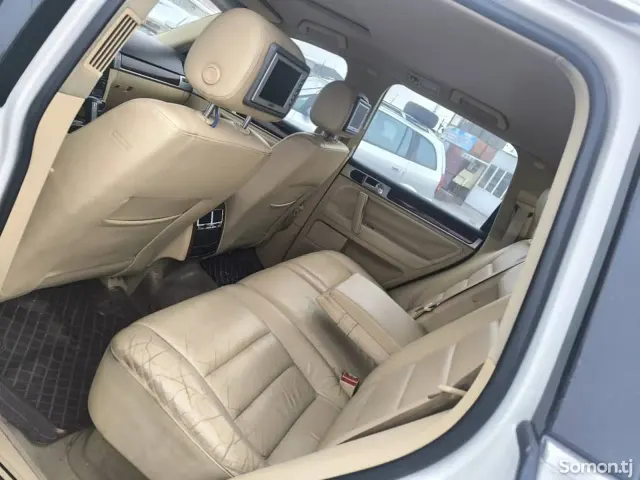 Volkswagen Touareg 2006 · 3.6 AT