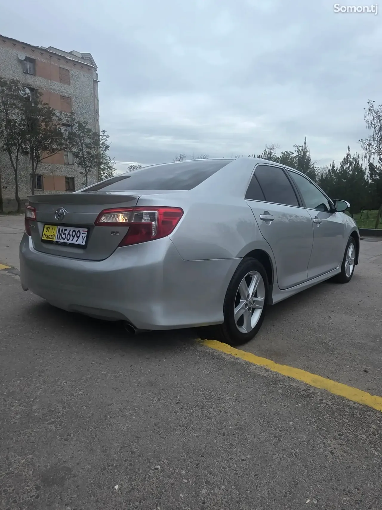 Toyota Camry 2013 · 2.5 AT