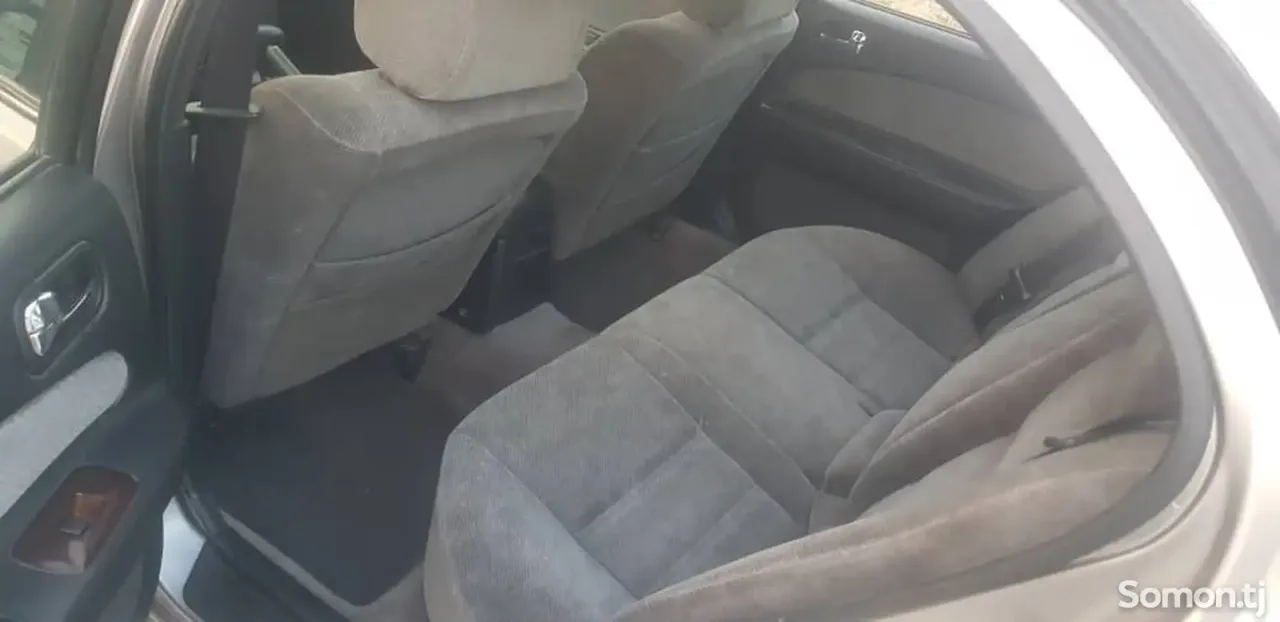 Nissan Maxima 1998 · 3.0 AT