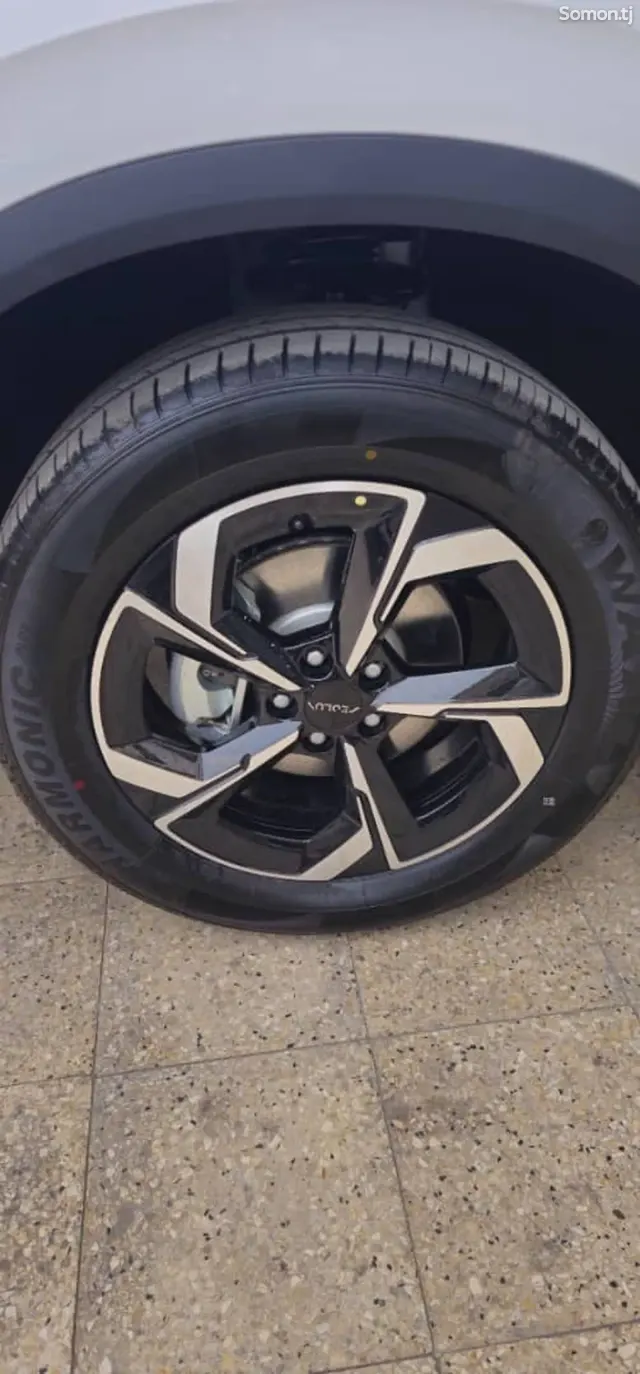 Dongfeng L7 2025 · AT