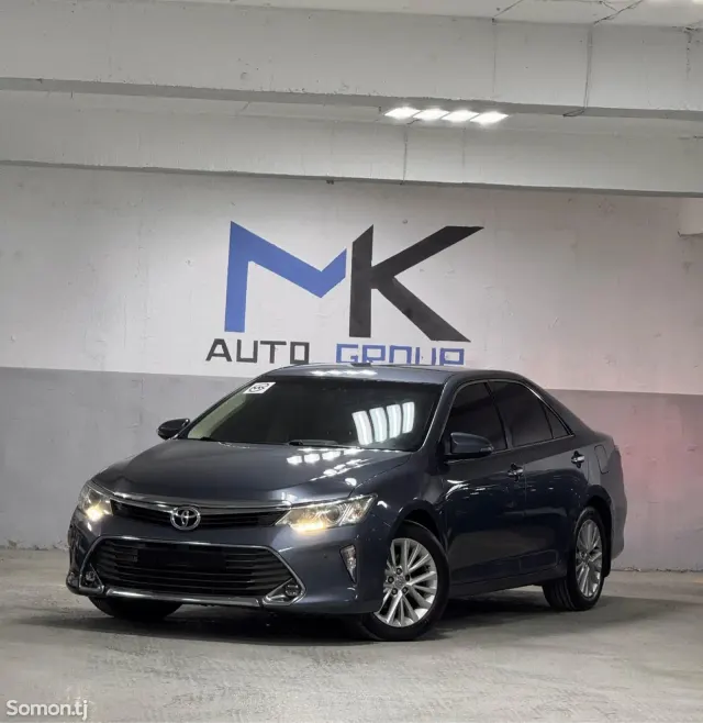 Toyota Camry 2016 · 2.5 AT