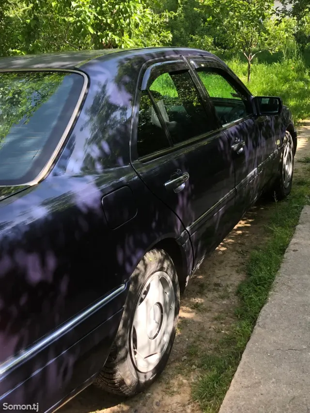 Mercedes-Benz C class 1997 · 2.0 MT