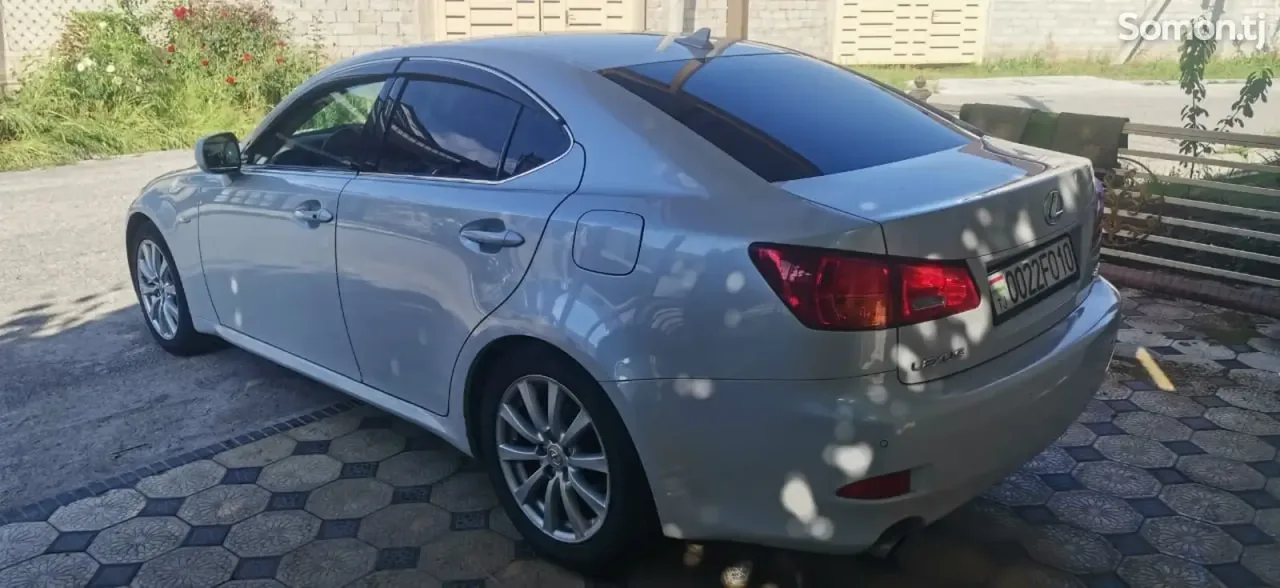 Lexus IS series 2007 · 2.5 AT