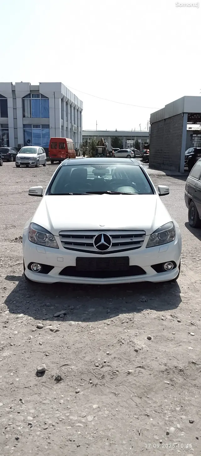 Mercedes-Benz C class 2010 · 2.0 AT