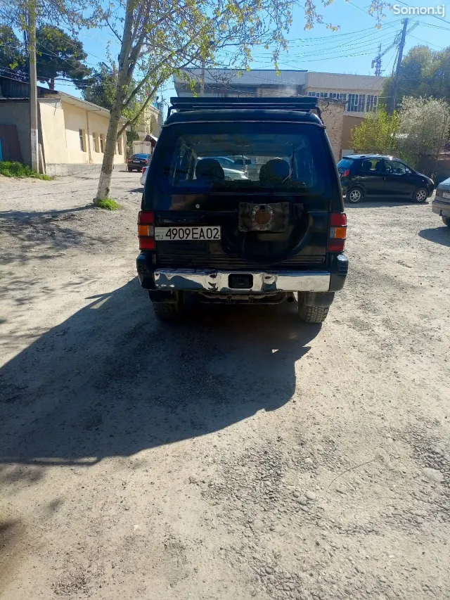 Mitsubishi Pajero 1994 · 2.9 MT