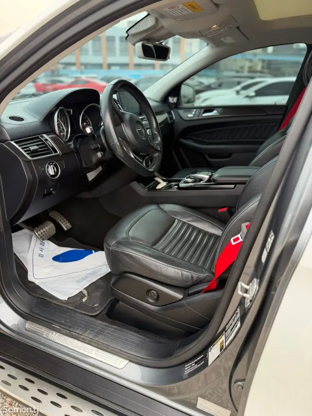 Mercedes-Benz GLE class 2017 · 3.5 AT