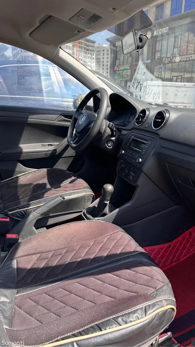 Volkswagen Jetta 2018 · 1.5 MT