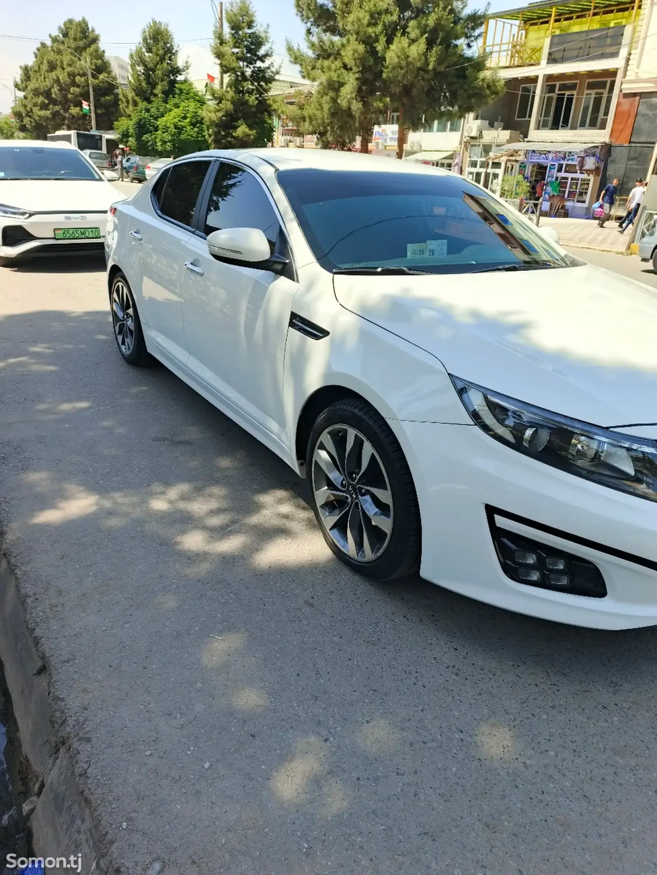 Kia K5 2015 · 2.0 AT