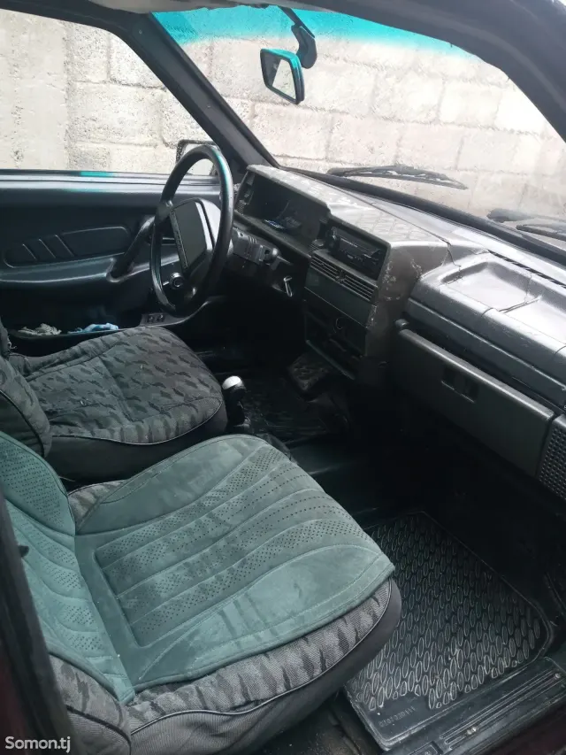 Lada (ВАЗ) 21099 2000 · 1.6 MT