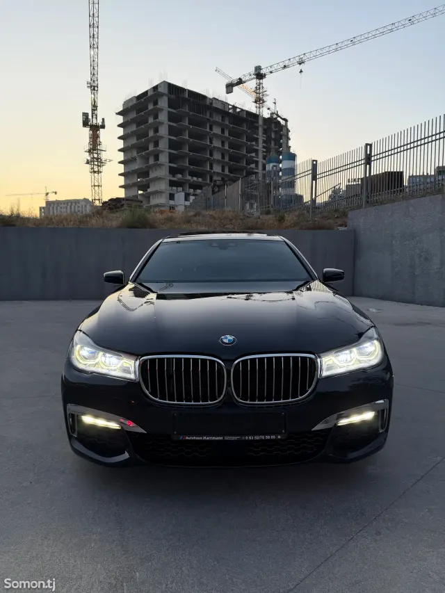 BMW 7 series 2018 · 0.4 AT
