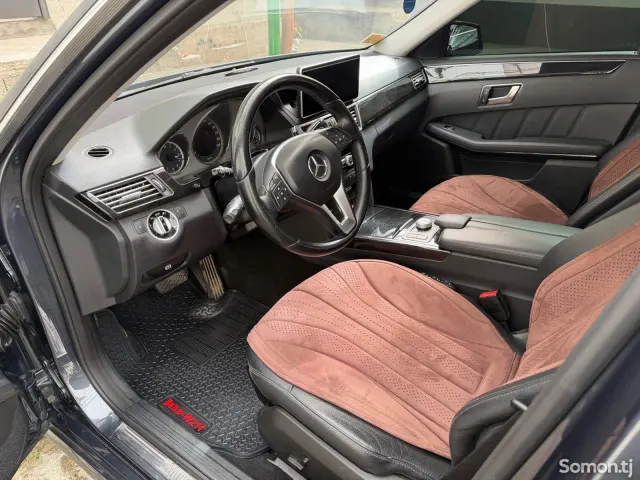 Mercedes-Benz E class 2012 · 3.5 AT