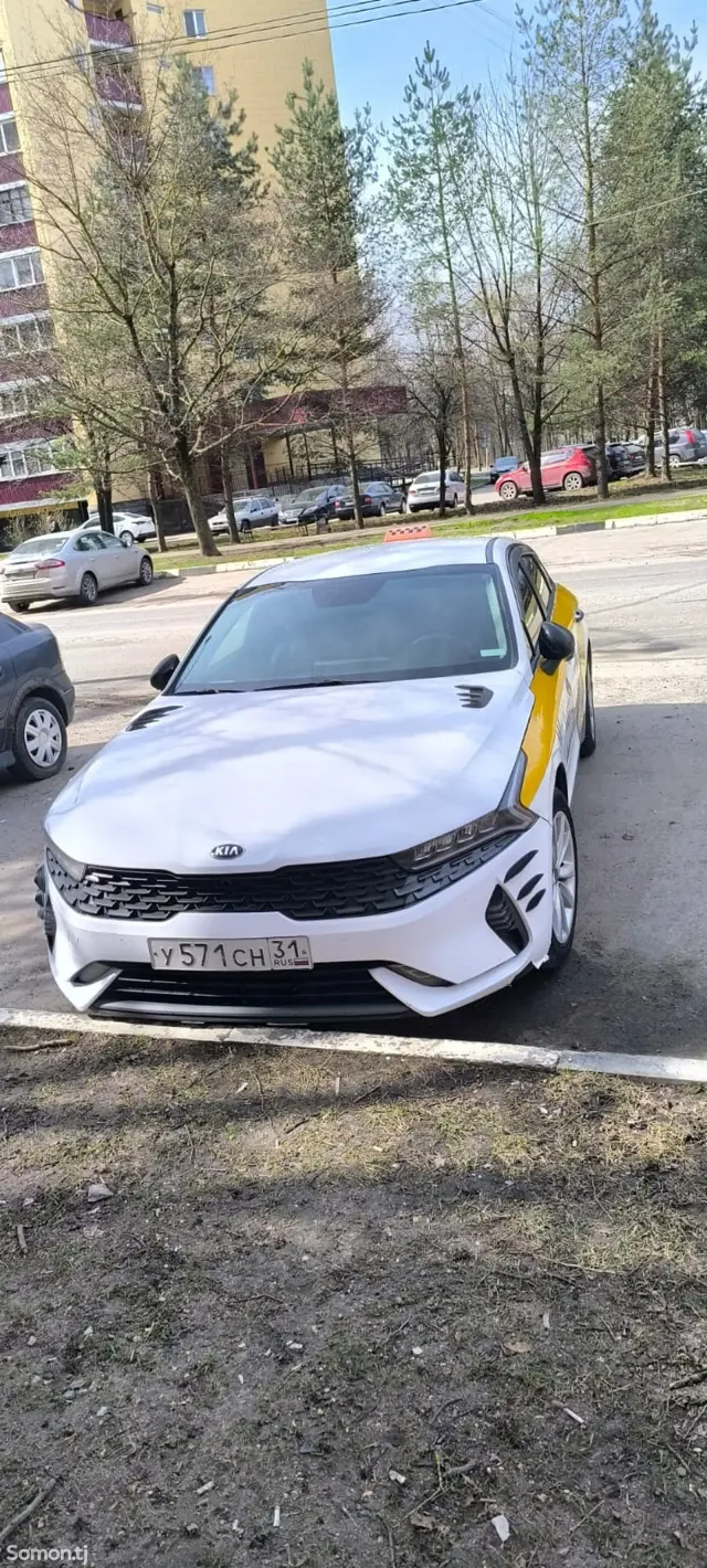 Kia K5 2020 · 2.0 AT