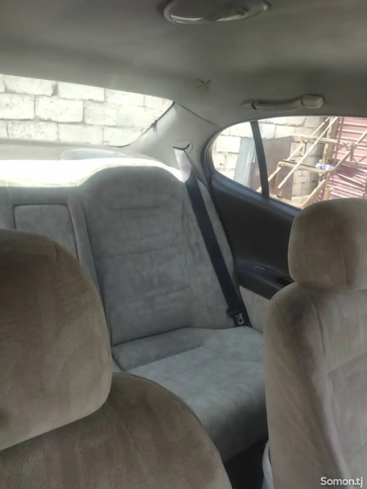 Daewoo Leganza 1997 · 1.8 MT