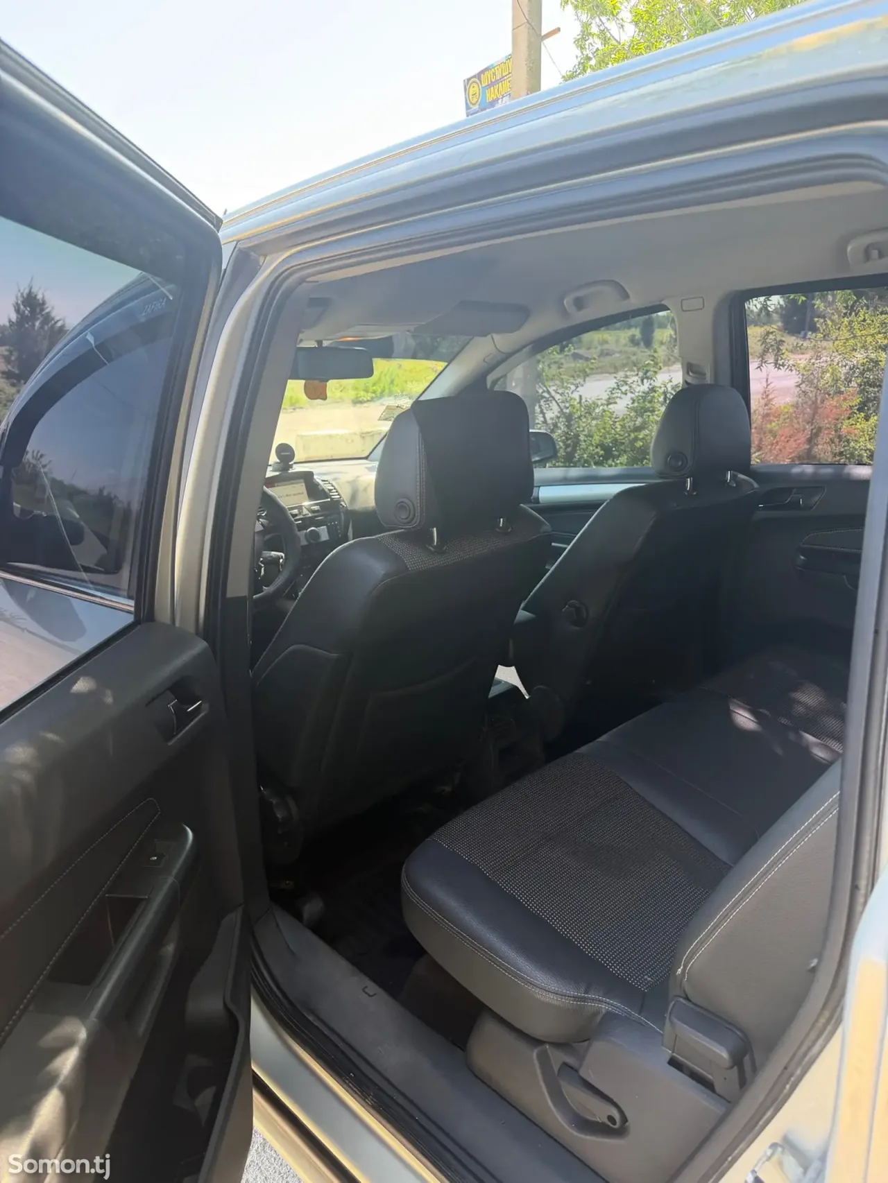 Opel Zafira 2010 · 1.8 MT