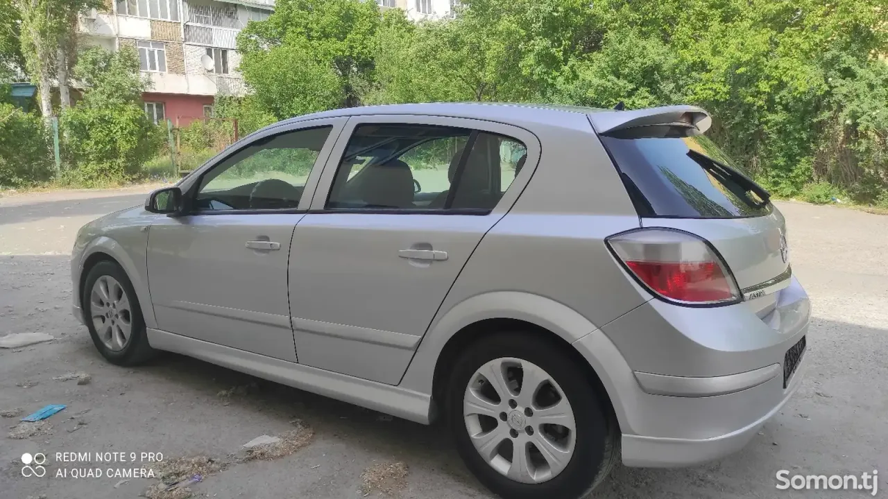 Opel Astra H 2007 · 1.9 MT