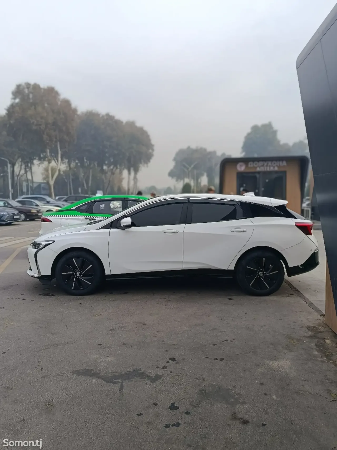 BYD E2 2024 · 2.0 AT