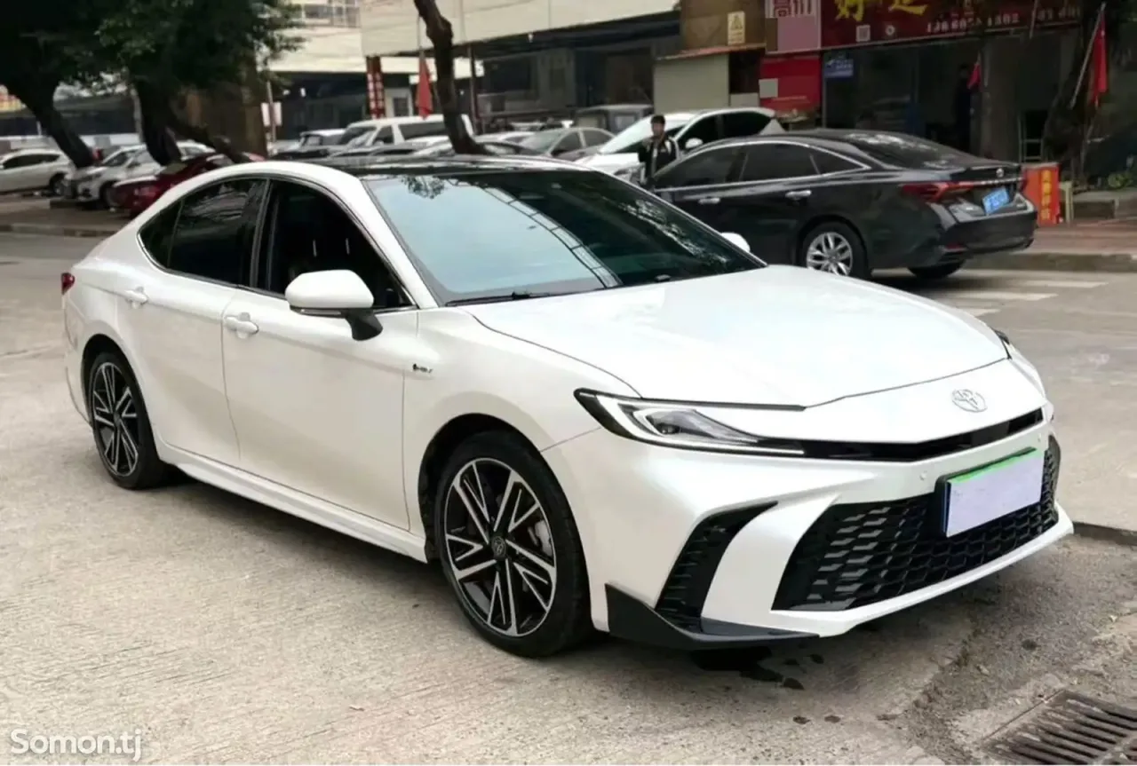 Toyota Camry 2025 · 2.5 AT