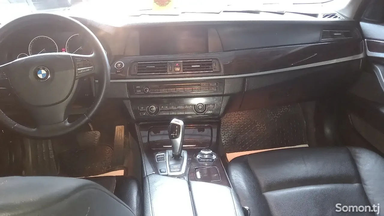 BMW 5 series 2013 · 2.0 AT