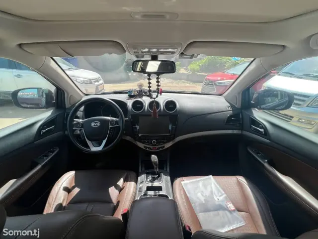 BYD Другие модели 2016 · 2.0 AT