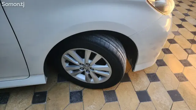 Toyota Wish 2014 · 1.8 AT