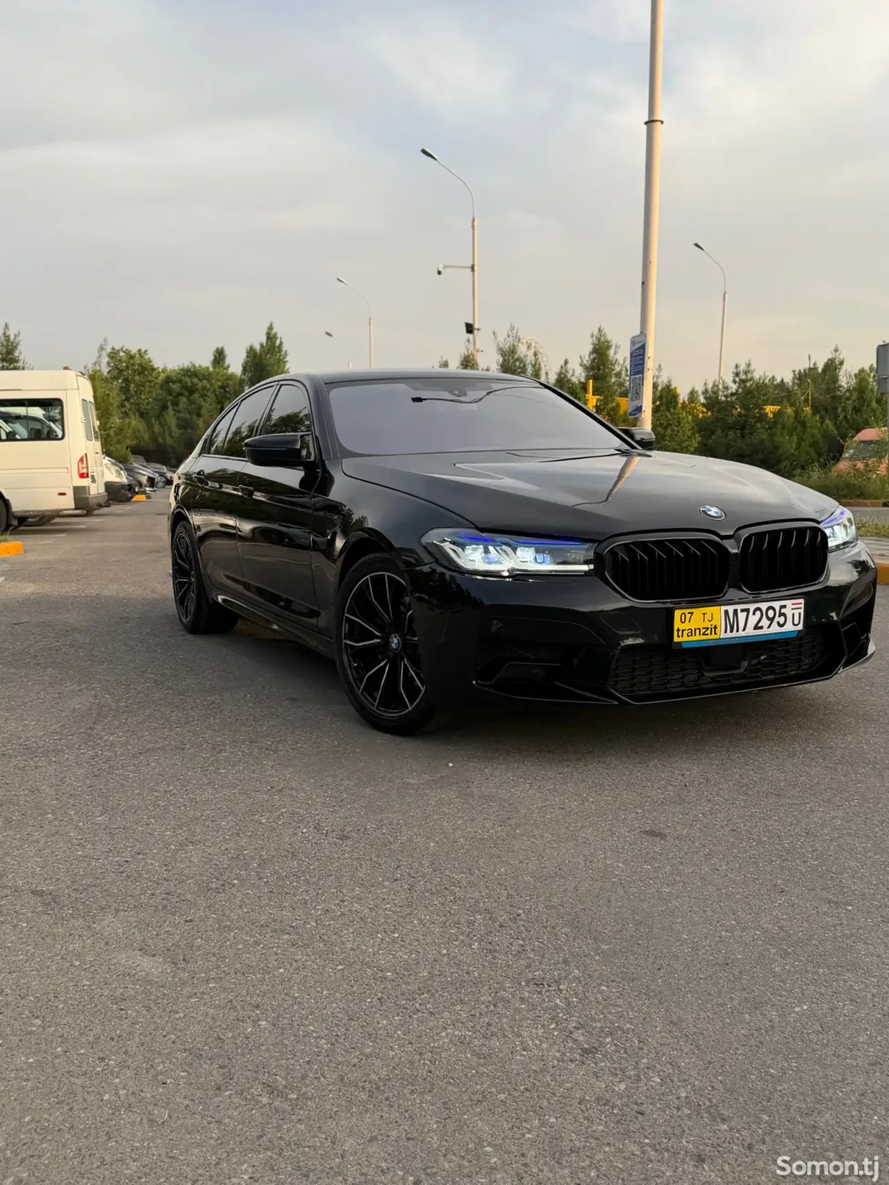BMW 5 series 2017 · 2.0 AT