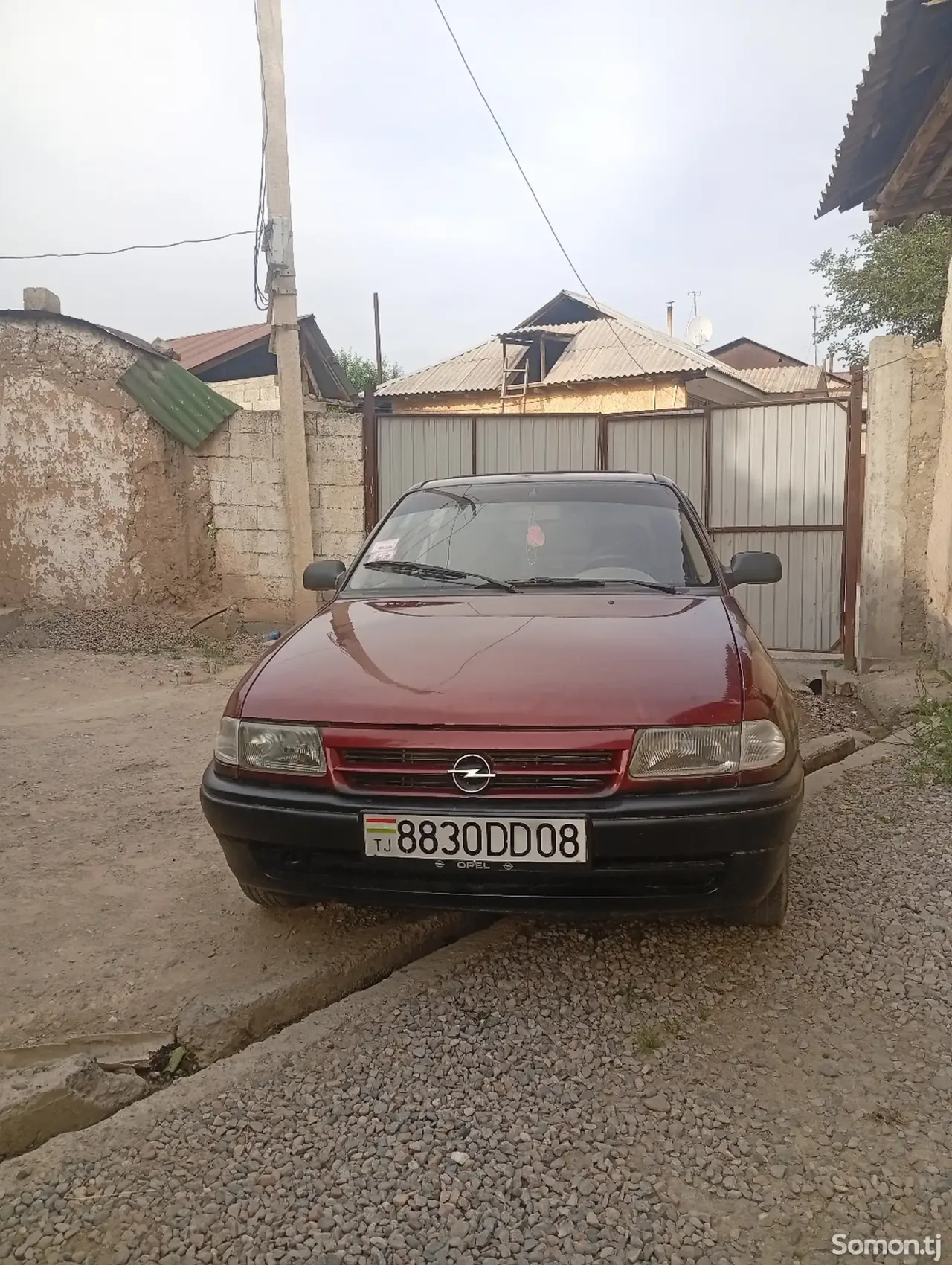 Opel Astra F 1993 · 1.6 MT