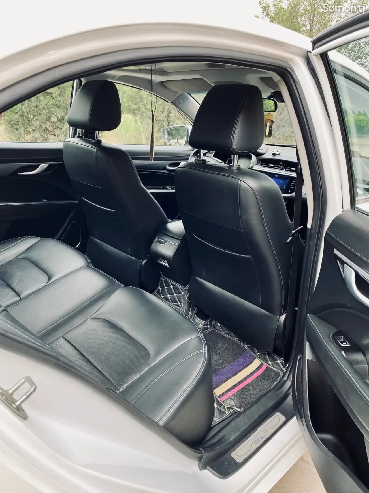 Geely Emgrand 2020 · AT
