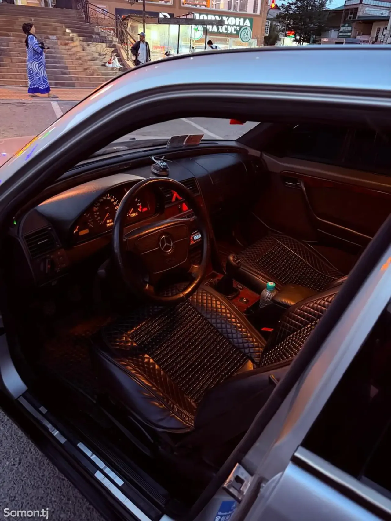 Mercedes-Benz C class 1996 · 2.0 MT