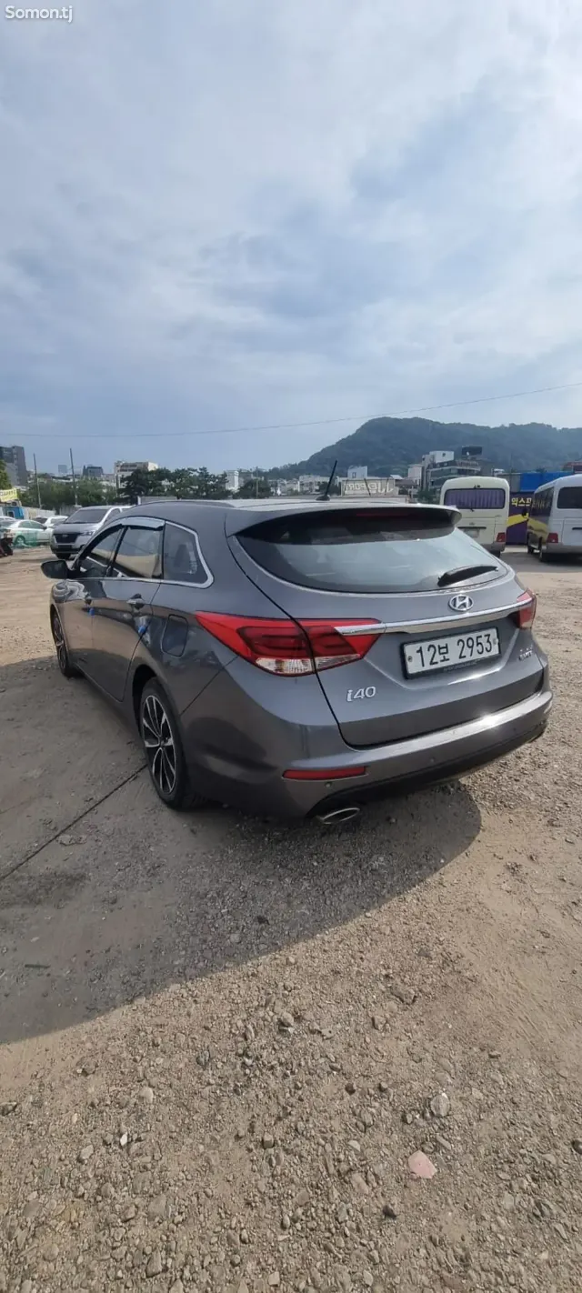 Hyundai i40 2015 · 1.7 AT