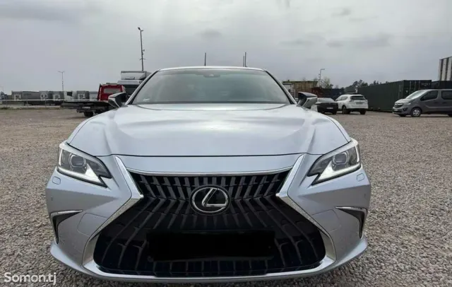 Lexus ES series 2024 · 3.0 AT